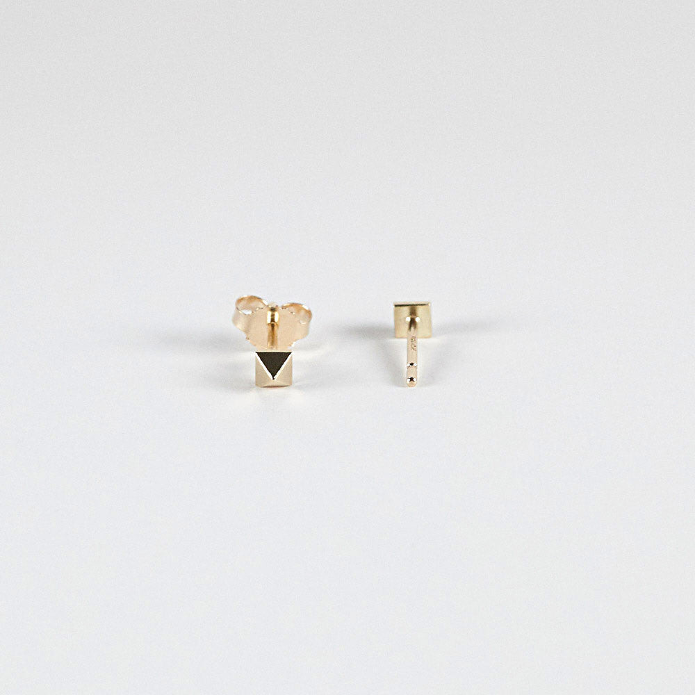 handmade 14K gold piramid stud earrings