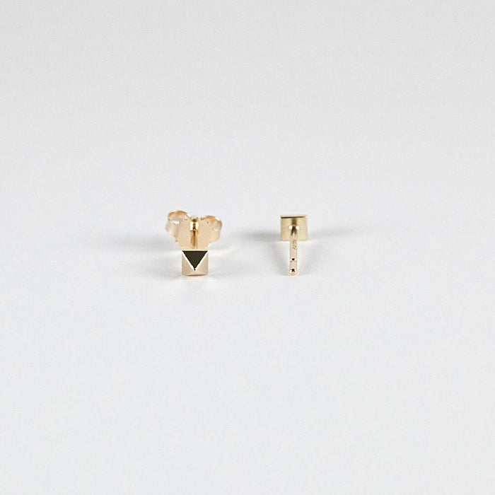 handmade 14K gold piramid stud earrings