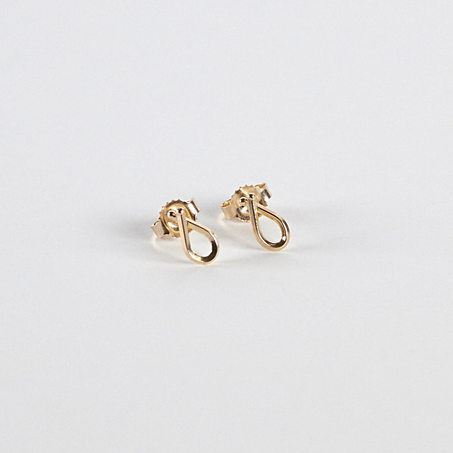 handmade 14K gold loop earrings