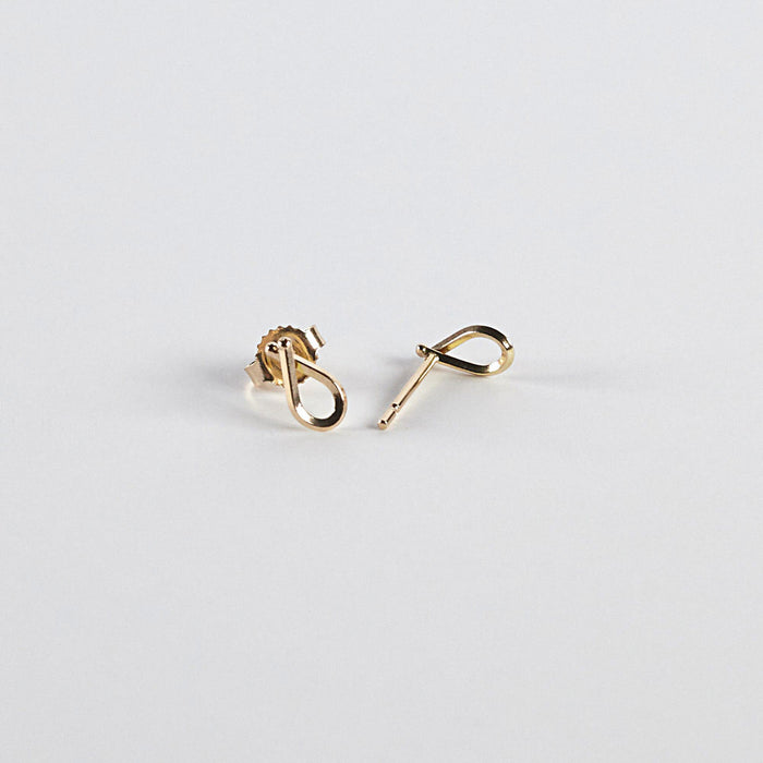 handmade 14K gold loop earrings