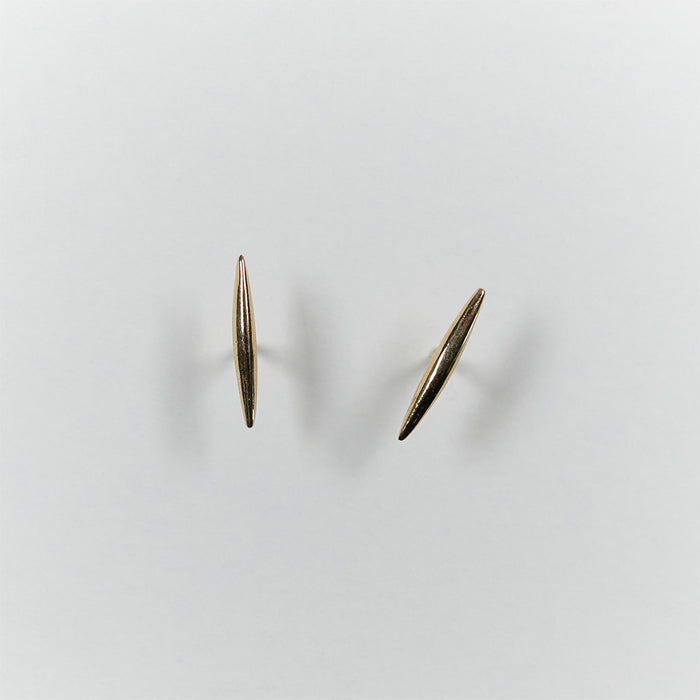 Grain bar stud earrings